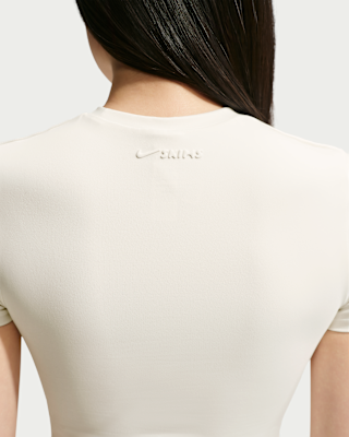 NikeSKIMS Matte Women's Padded Baby T-Shirt. Nike JP